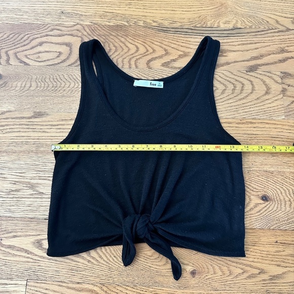 Aritzia Wilfred Cropped Tank Top / Sleeveless Shirt in Black (Size XS) - Picture 2 of 6